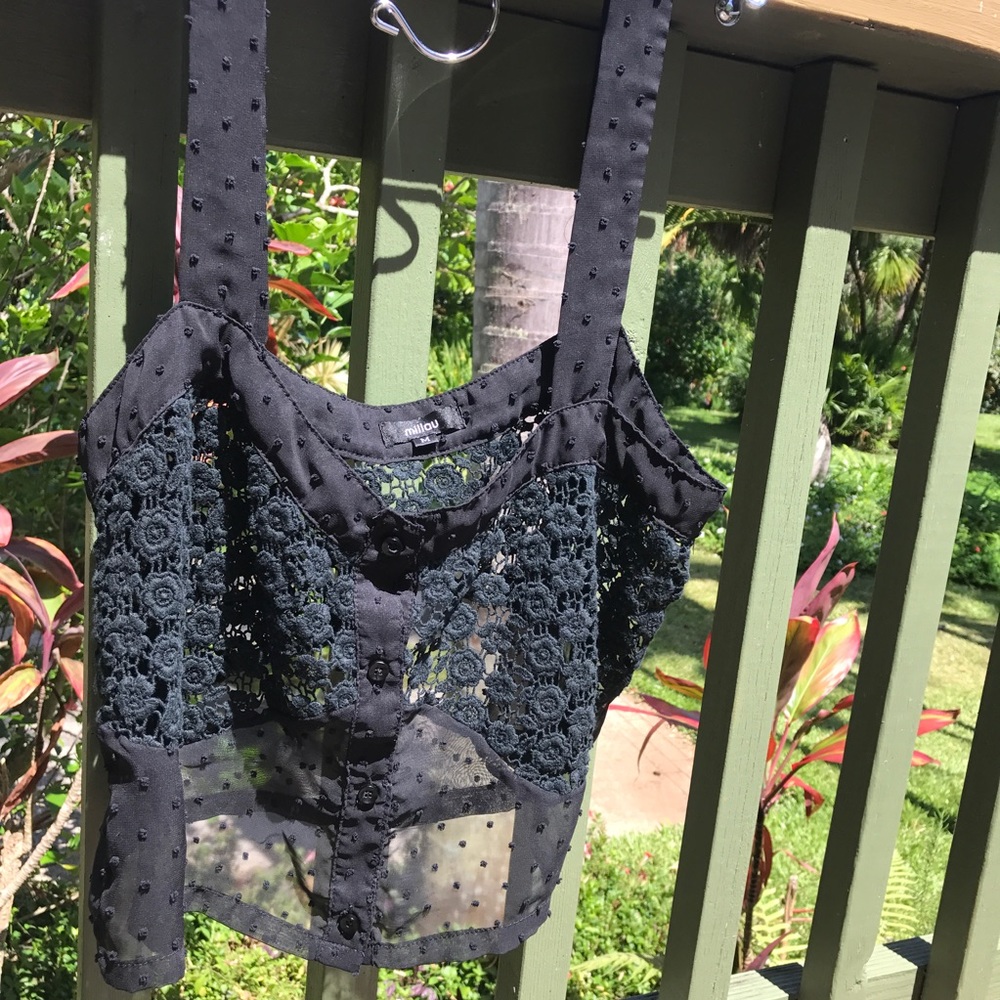 LF flowy crop top